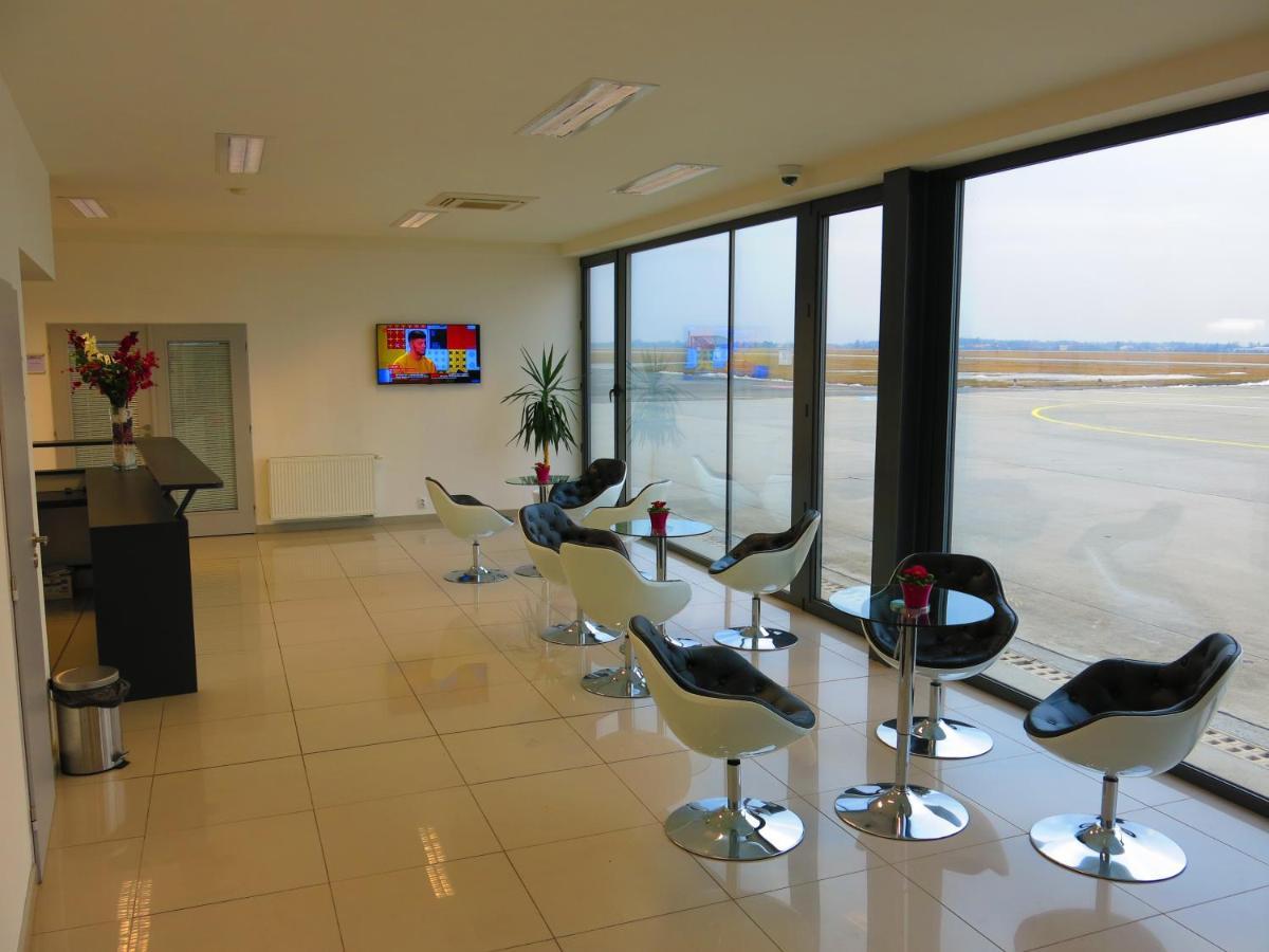 Elmontex Air Homestay Mosnov